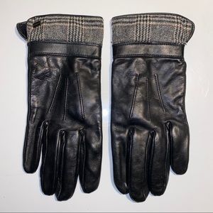 Lagerfeld Men’s Herringbone Black Leather Gloves